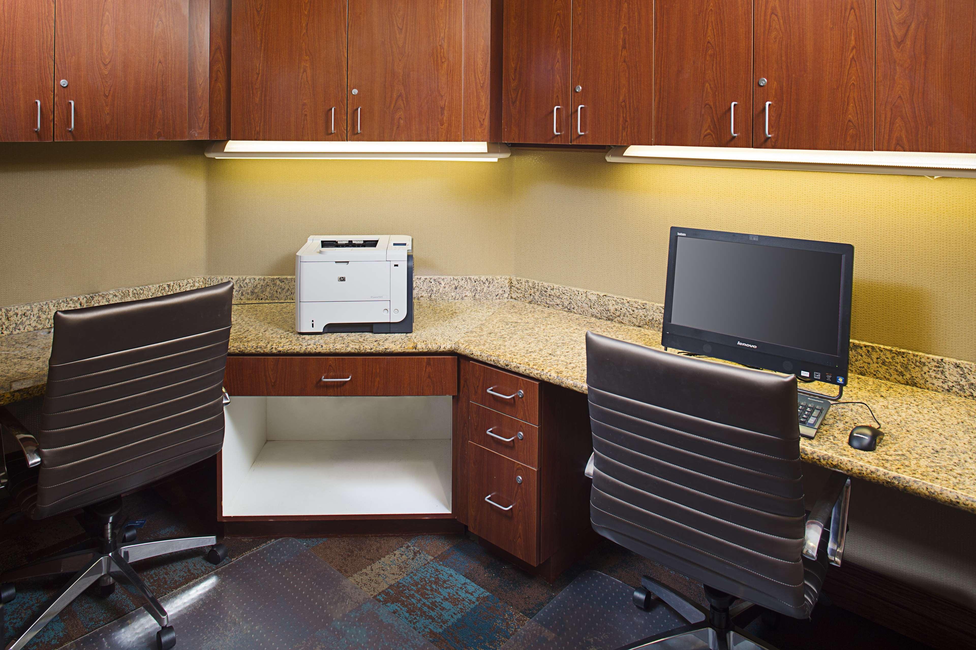 Hampton Inn & Suites Lancaster Exteriér fotografie