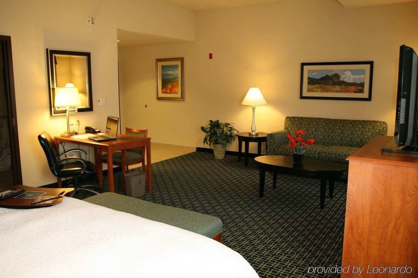Hampton Inn & Suites Lancaster Pokoj fotografie